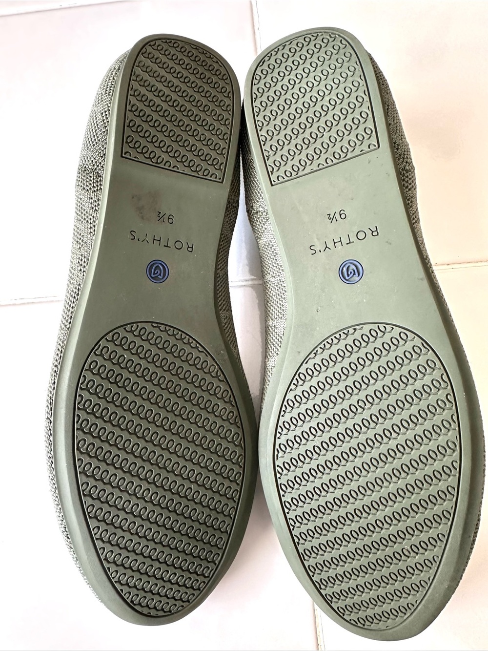 Rothy’s The Loafer Olive Green Navy Blue Trim Flats Size 9.5 Retired - Picture 6 of 7